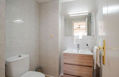 Apartamento en Voramar a 2 minutos de la playa - Photo 25