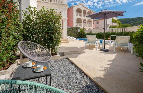 Villa Authentica with Heated Pool - Foto 19