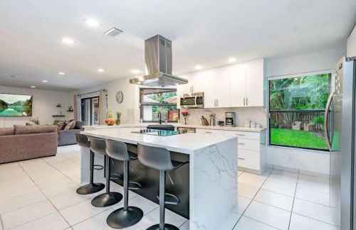 Fox Private Resort-Heated Pool, Spa-Downtown&Beach - Foto 24