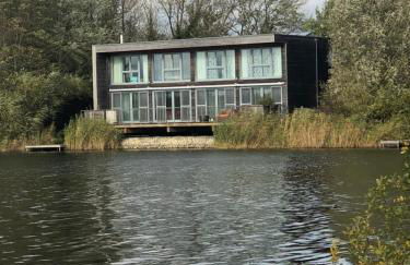 Luxury Lakeside House at Lakes by Yoo - Photo 1