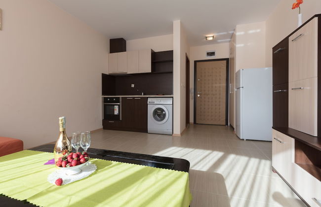 Beachfront Studio in Rich Beach - Photo 8