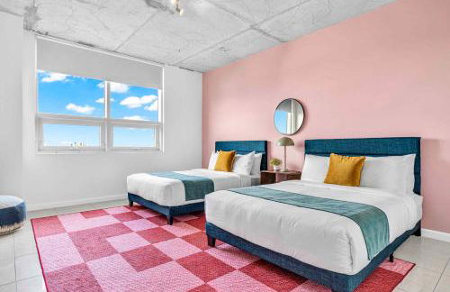 Miami Vice - Central Midtown Pool and Parking - Foto 25