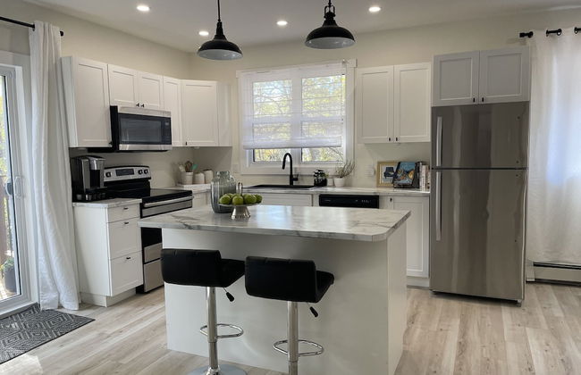 Legacy Suites - Photo 12