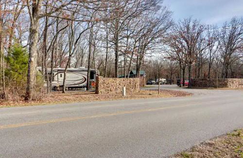 Secluded Studio Getaway with Outdoor Living and Trails Near Siloam Springs, Gentry, AR - Foto 27