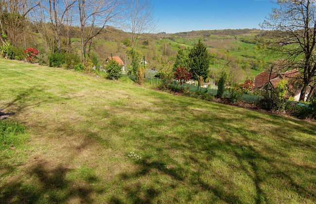 Elegant House With Heated Pool and Sauna - Photo 30