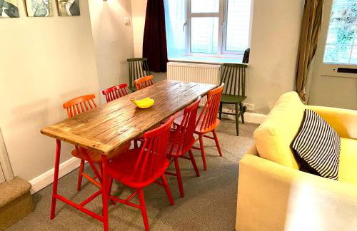 Holly Tree Cottage - 3 bedrooms and large garden with optional glamping double outside - Foto 7