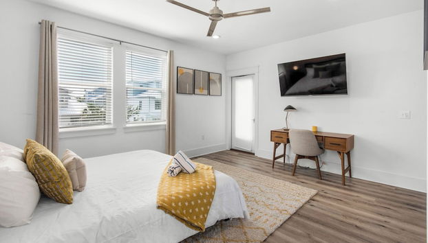 Spacious Home, Private Backyard, and Community Pool - Foto 3, Habitación