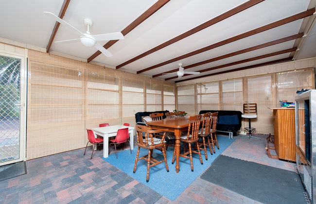 Wildflowers at Fingal Bay - Photo 8