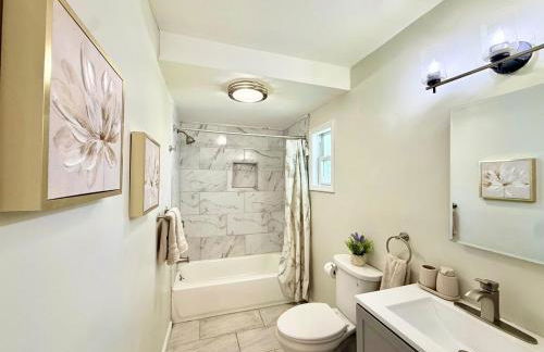 Historic Barn View Modern Country Newton House - Foto 25