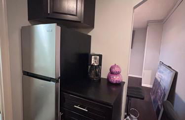 The Layover Lounge - Foto 17