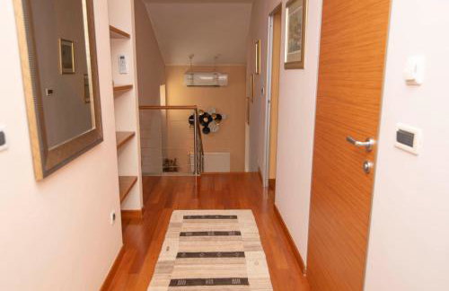 VILLA LOVRAN - 150 m to the beach - infinity pool - incredible sea view - fitness gym - Foto 58