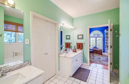 Spacious Home with Hiking Trail Access in Bristol! - Foto 11