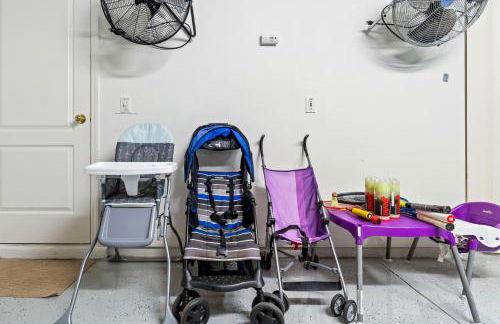 EXQUISITE VILLA - 2 Master Suites, Pool South and Spa, Gas BBQ, Game Room, WIFI - Foto 51