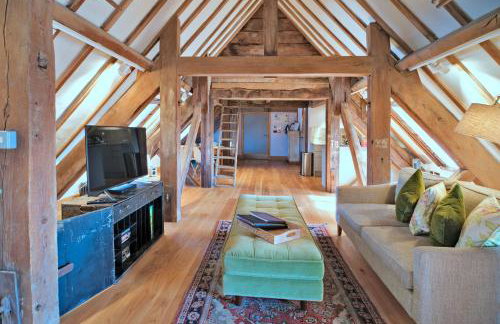 Finest Retreats - The Loft at Brackley Town Hall - Photo 11