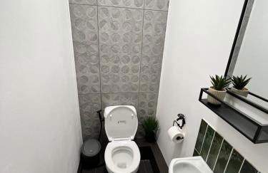 Fabulous 3 Bed Apartment - Near Excel - Sleeps 6 - 8 - Photo 12