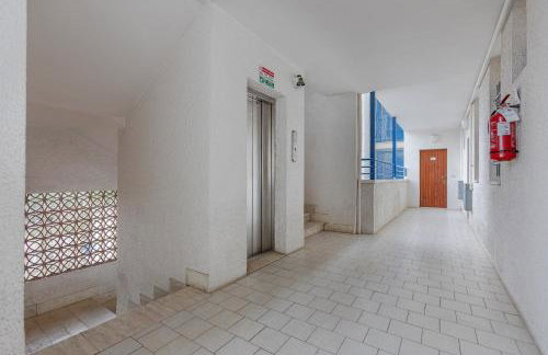 GuestHost - Comfortable Apartment with Sea View - Foto 33