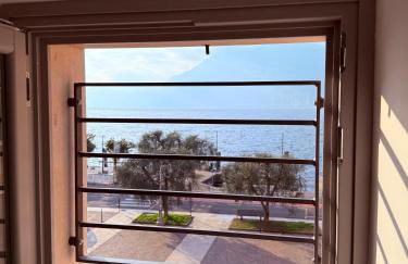 Absentia 1763 Garda Boutique Home - Lake front - Foto 4