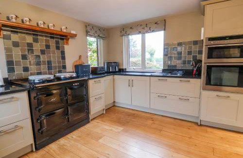 Manor Wood - Photo 20