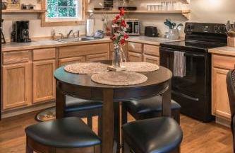 Smoky Mountain Basecamp Just 5 Mins to Harrah Casino - Foto 24