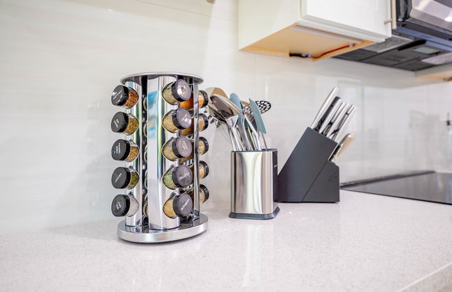 Uhost AI 1BR Sleek Modern Retreat - Foto 16