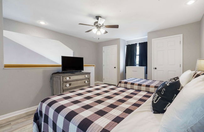 Highland Hideaway - Branson - Local Attractions, On-site Amenities & More! - Photo 6