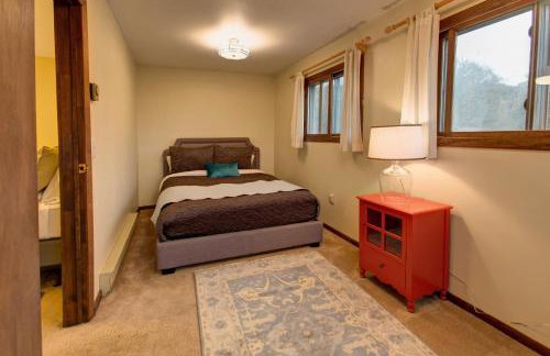 The Guest House - Photo 13