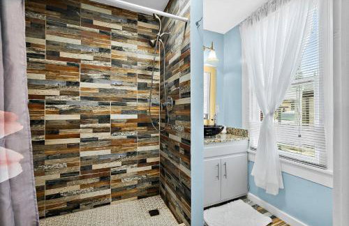 Casa Maria 2- Charming, Quaint Apt Next to Everything Downtown! - Foto 17