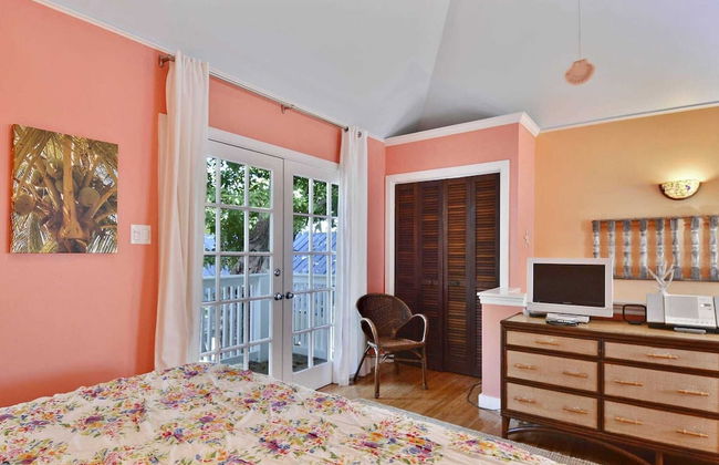 Tranquility by Avantstay Close to Duval St w/ BBQ & Shared Pool - Foto 2