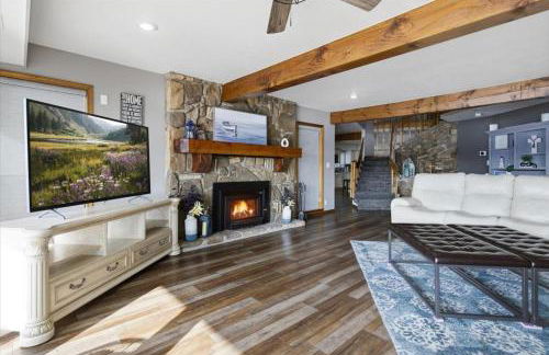 Lakefront Home w/ Private Dock, Slip, Kayaks & Paddleboards at the 7mm - Foto 26