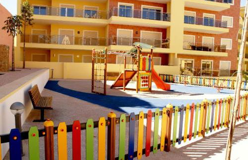 HENRI'S APARTMENTS - Pátio do Convento - Foto 36