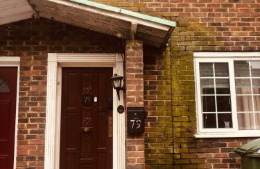 London Central 4 bed House with Garden - Photo 9