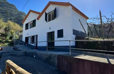 The Passion Fruit House - Photo 2