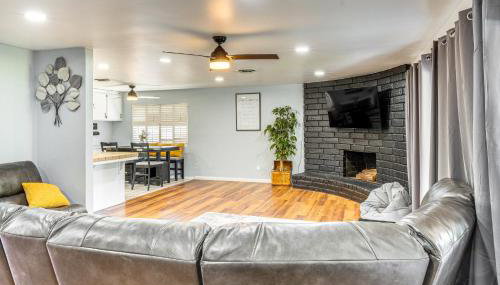 7 Mi to Dtwn Poolside Paradise in Bakersfield! - Foto 3