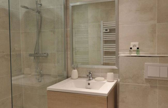 Picasso Apartments - Photo 21