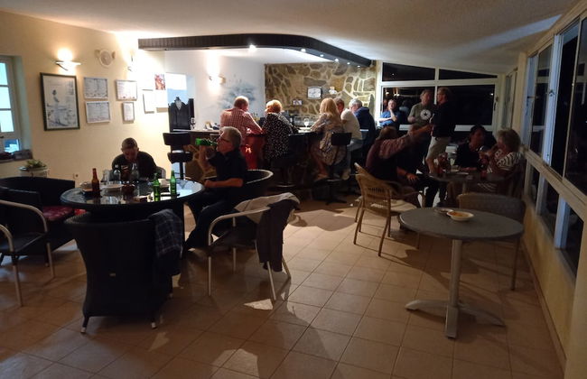 Comfortable 1-bed Bungalow in Parque Holandés - Photo 25