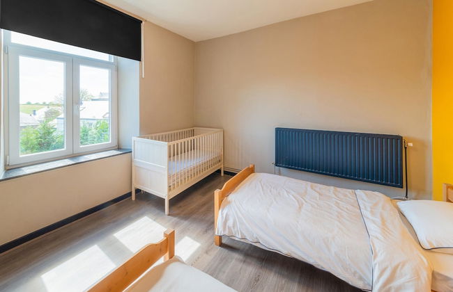 Elegant Home in Bievre With Garden - Foto 10