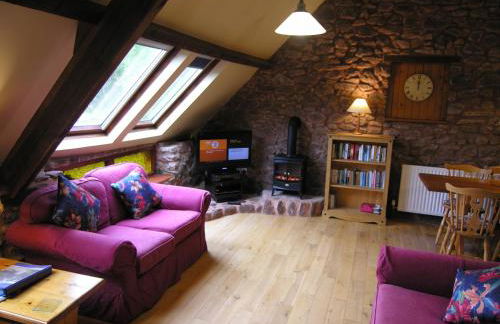Duddings Country Cottages - Photo 23