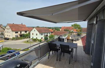 Moderne 3 Zimmer Wohnung Panorama mit großem Balkon für 4Personen inklusive Wifi und Parkplatz - Foto 4