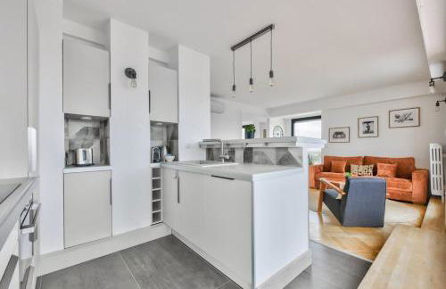 Splendide terrasse avec vue Tour Eiffel - Foto 9