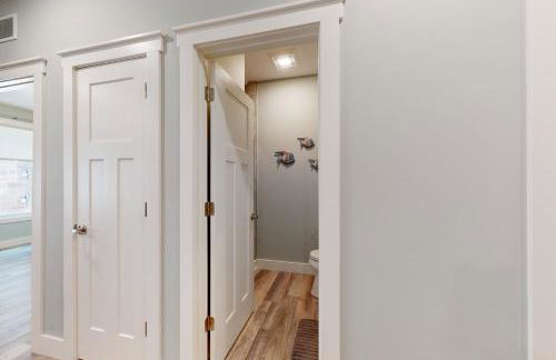 Cozy TC Bay Condo - Photo 15