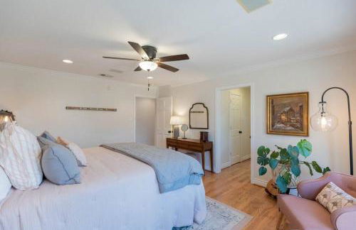 Colorado river access, game room & swimming pool - Photo 10