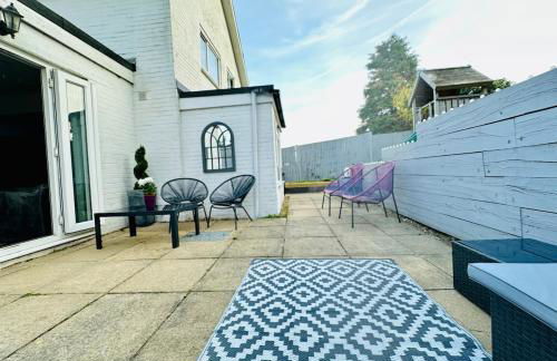 Woodingdean Contractor Pad - FREE Car & Van Parking - Foto 10