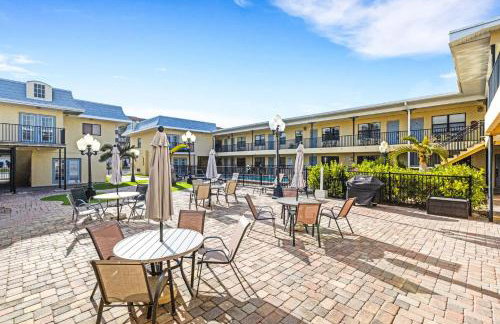 Sunset Corner - Beach View & Heated Pool! - Foto 59