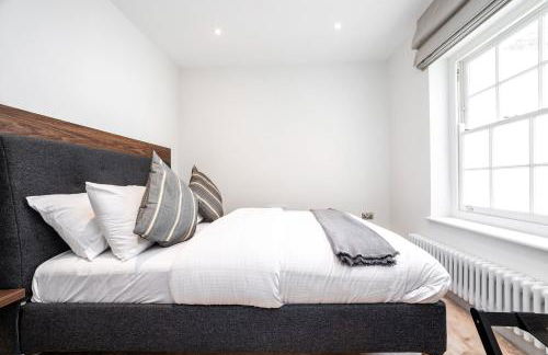 The Heart of Westminster - Photo 53