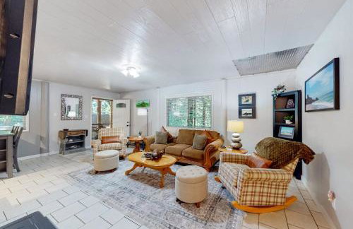 Coastal Cabin - Photo 18