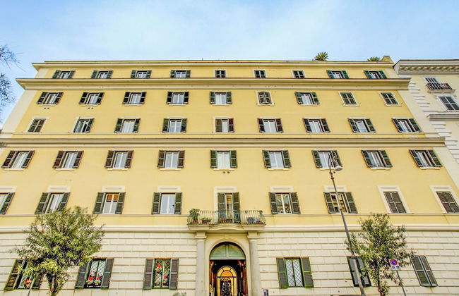 Colosseo Families and Groups 2BDR | Home and More - Photo 24