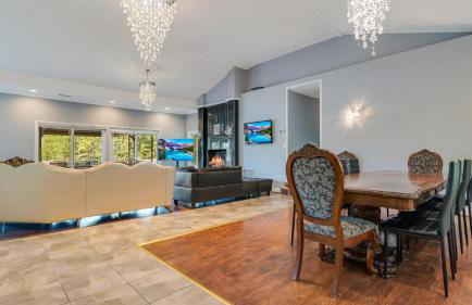 Luxury Lake Front Camelot Villa - Foto 6