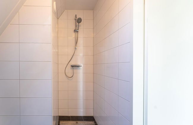 Beautiful Holiday Home in Scherpenisse With Charming Terrace - Foto 61