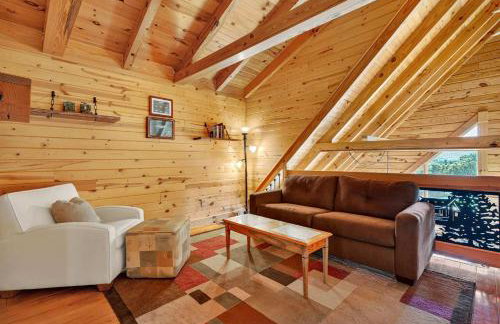 Mountain Escape on 6 acres w Hot Tub & Privacy - Foto 39