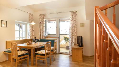 Stilvolle Maisonette mit Balkon - Foto 5